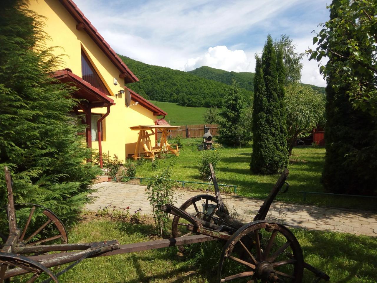 Home Away From Home Gura Rîului Exterior foto